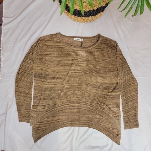 ZARA KNIT LIGHTWEIGHT HIGH-LOW PULLOVER SWEATER - Picture 1 of 11